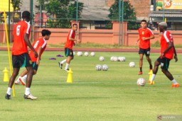 Persebaya Resmi Diperkuat Mantan Gelandang Benfica