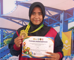 Ajeng Ayu Syarifah Tambah Emas, Renang Sumenep Raih Dua Medali di POPDA XV