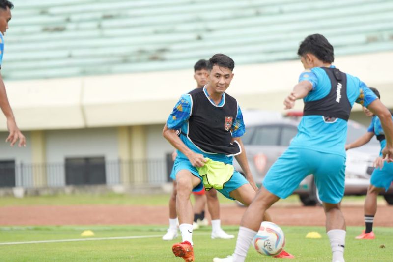Persela vs Malut United Tanpa Pemain Jonny Campbell