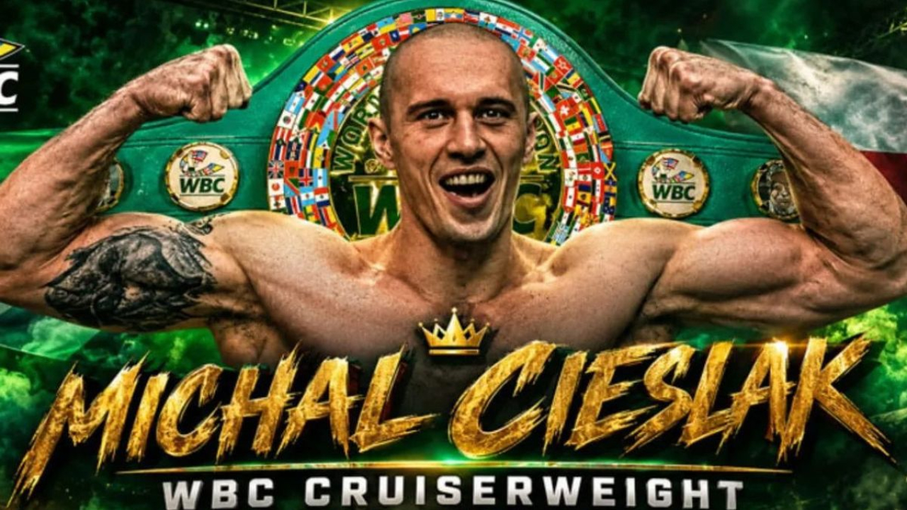 Cieslak Naik Jadi Juara Dunia WBC, Duel Lawan Benavidez Menanti