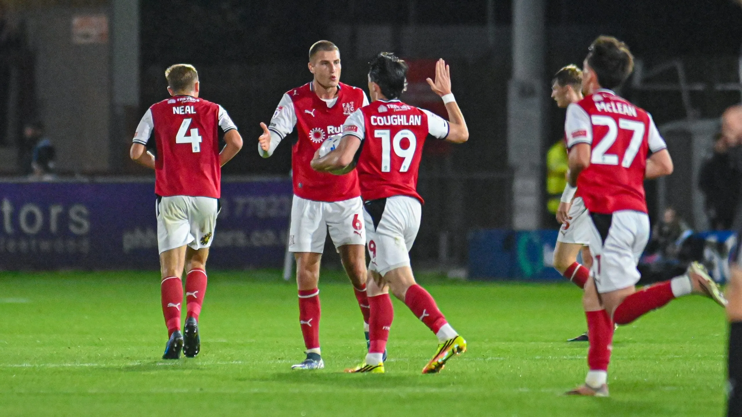 Fleetwood Town Singkirkan Arsenal Lewat Adu Penalti di Piala Liga Inggris