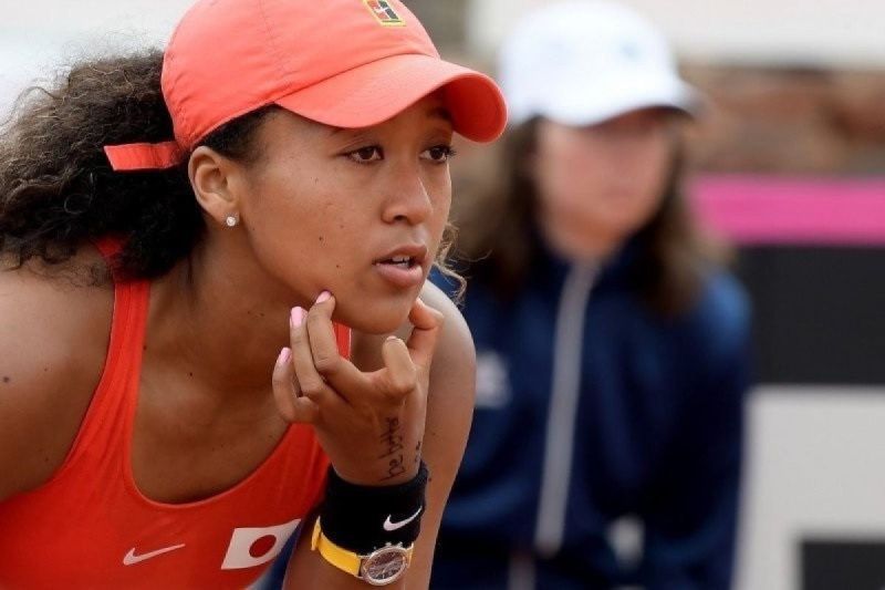 Osaka Menangis Usai Kalah Lawan Swiatek Di French Open