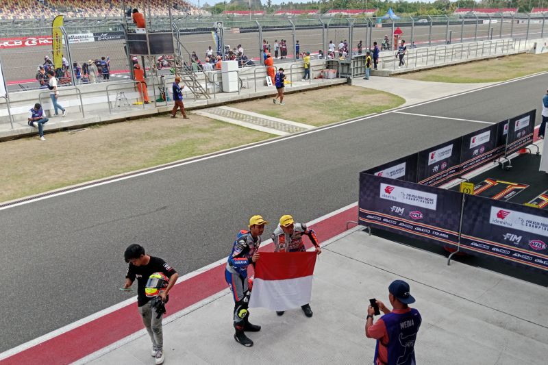 2 Pembalap Indonesia Raih Podium ARRC 2024 UB150 di Sirkuit Mandalika